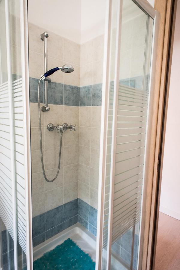 Italian Vacation Homes - Longol Riva di Solto Esterno foto